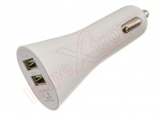white-car-charger-with-dual-usb-12-24v