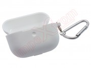 white-silicone-case-with-carabiner-for-airpods-pro-in-blister