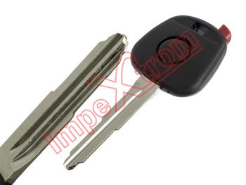 Toyota compatible key, no transponder, right guide